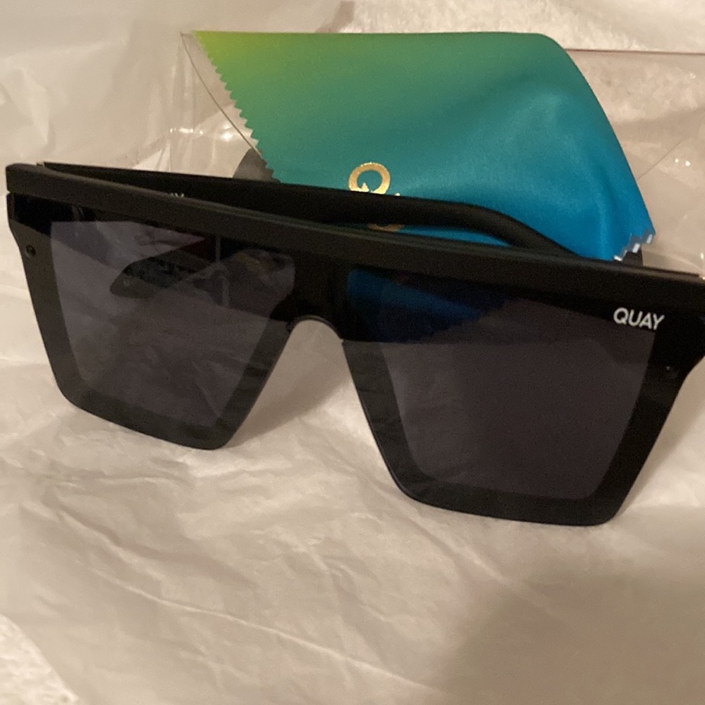 QUAY sun classes